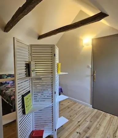Maison La Doucette Et Son Exterieur Salles-la-Source