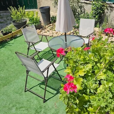 Maison La Doucette Et Son Exterieur Holiday home Salles-la-Source